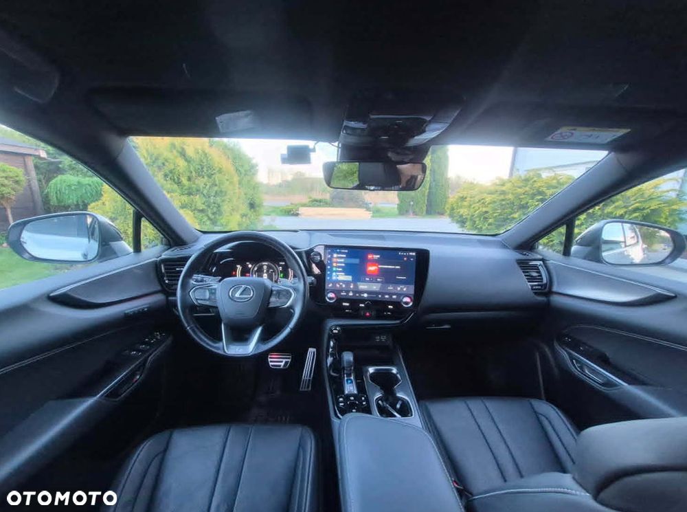 Lexus NX 450h+ F Sport AWD - 10
