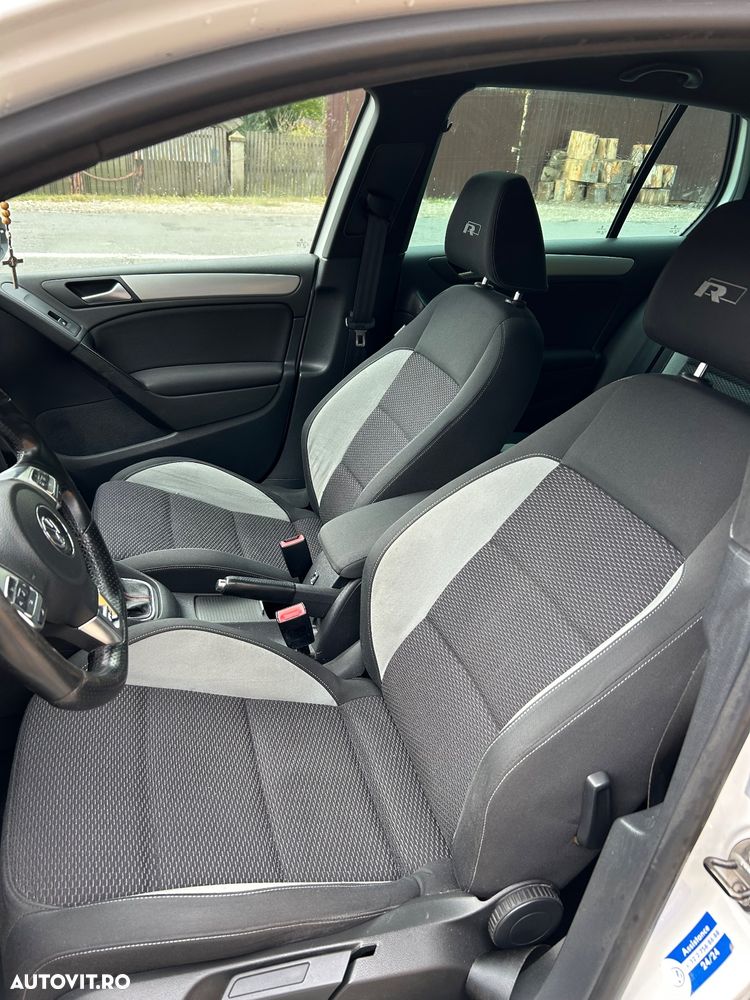 Volkswagen Golf - 6