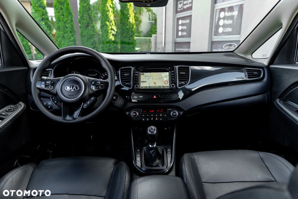 Kia Carens 1.7 CRDi 136 Dream Team Edition - 16
