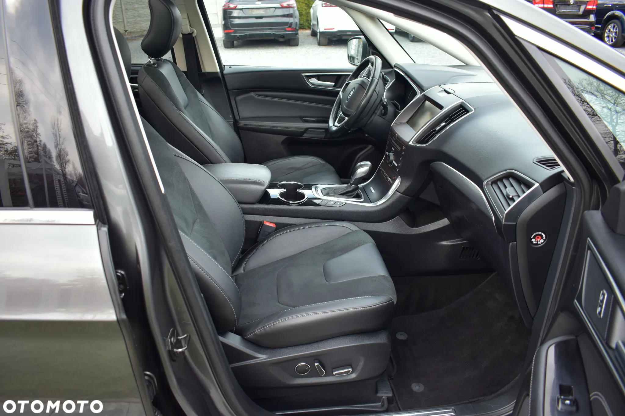 Ford S-Max 2.0 TDCi Titanium PowerShift - 34