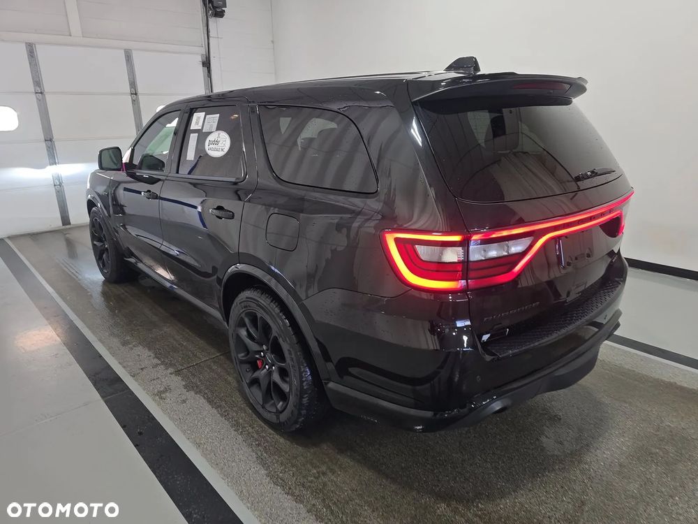 Dodge Durango 6.4 SRT - 4
