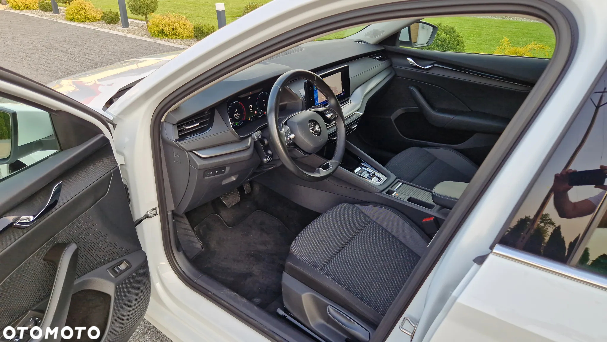 Skoda Octavia Combi 2.0 TDI DSG Sport Edition - 22