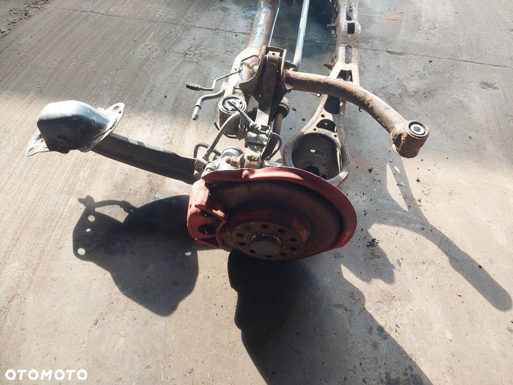 KOMPLETNE ZAWIESZENIE BELKA SANKI TYŁ VOLKSWAGEN PASSAT B6 SEDAN ID: 237999 - 4