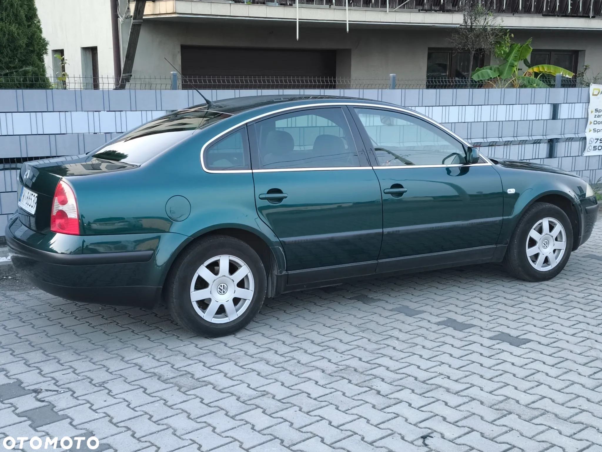 Volkswagen Passat 1.6 Comfortline - 10