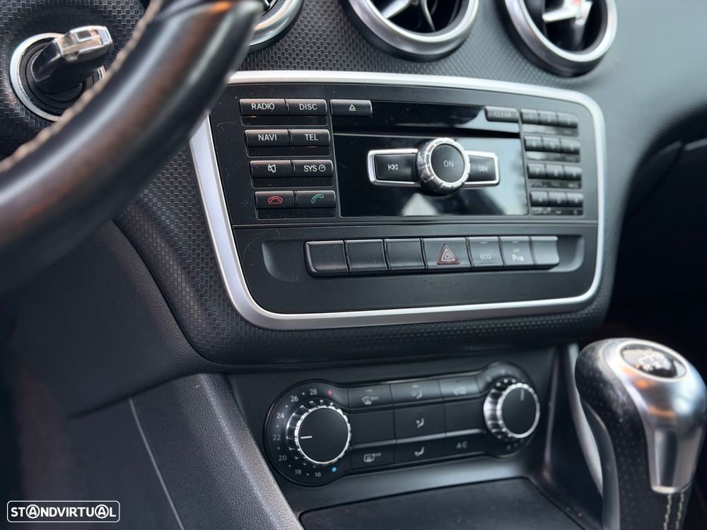 Mercedes-Benz A 180 CDI (BlueEFFICIENCY) Urban - 15