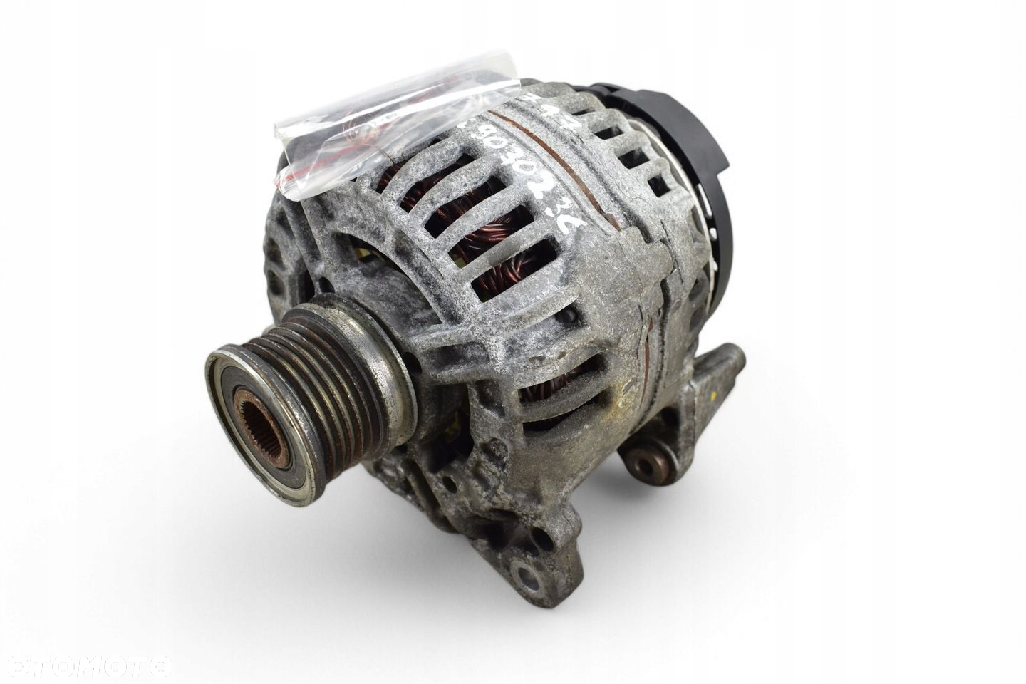 Alternator AUDI A4 B8 A5 8T Q5 8R 2.0 TDI 03G903016E 0124525114 - 3
