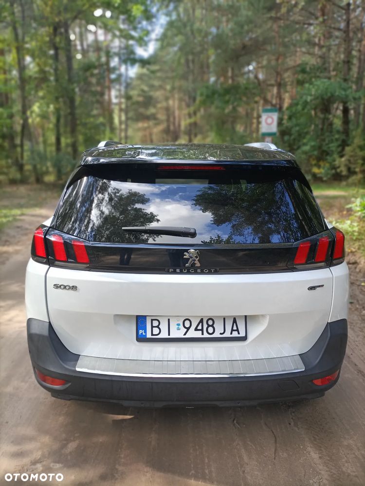 Peugeot 5008 - 5