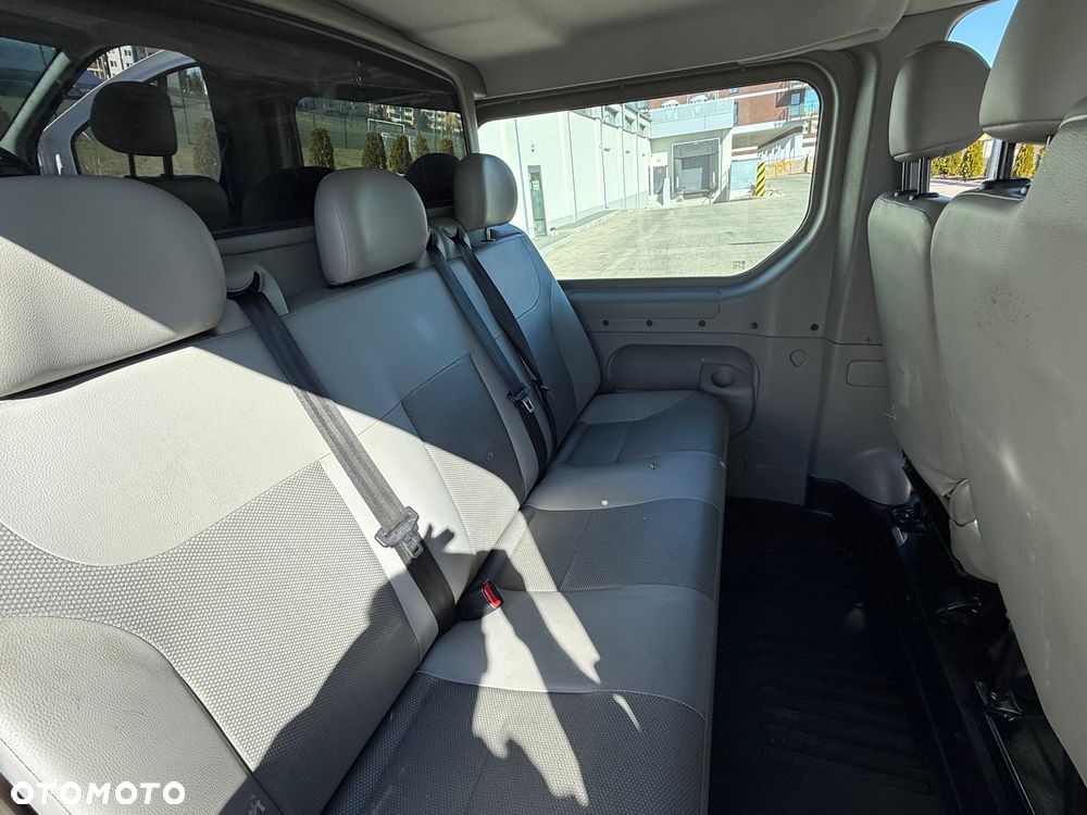 Opel Vivaro - 12