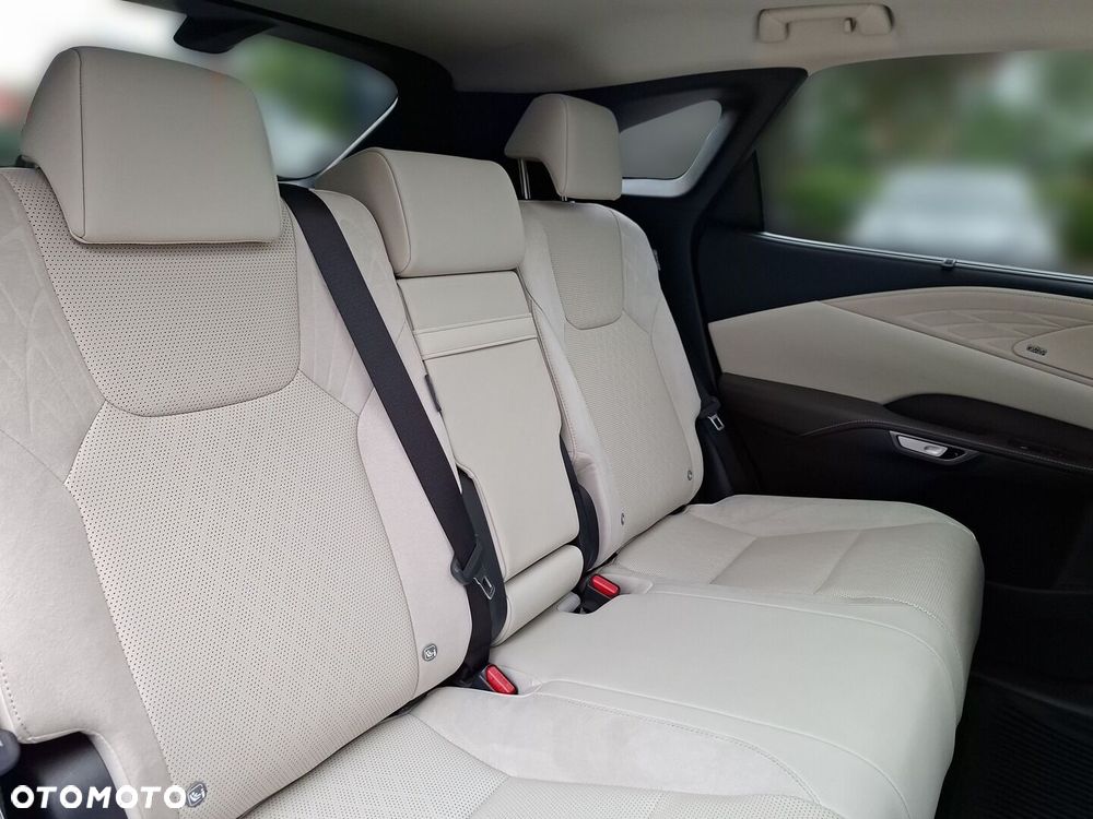 Lexus RX - 22