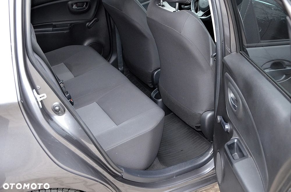 Toyota Yaris 1.5 Premium - 25