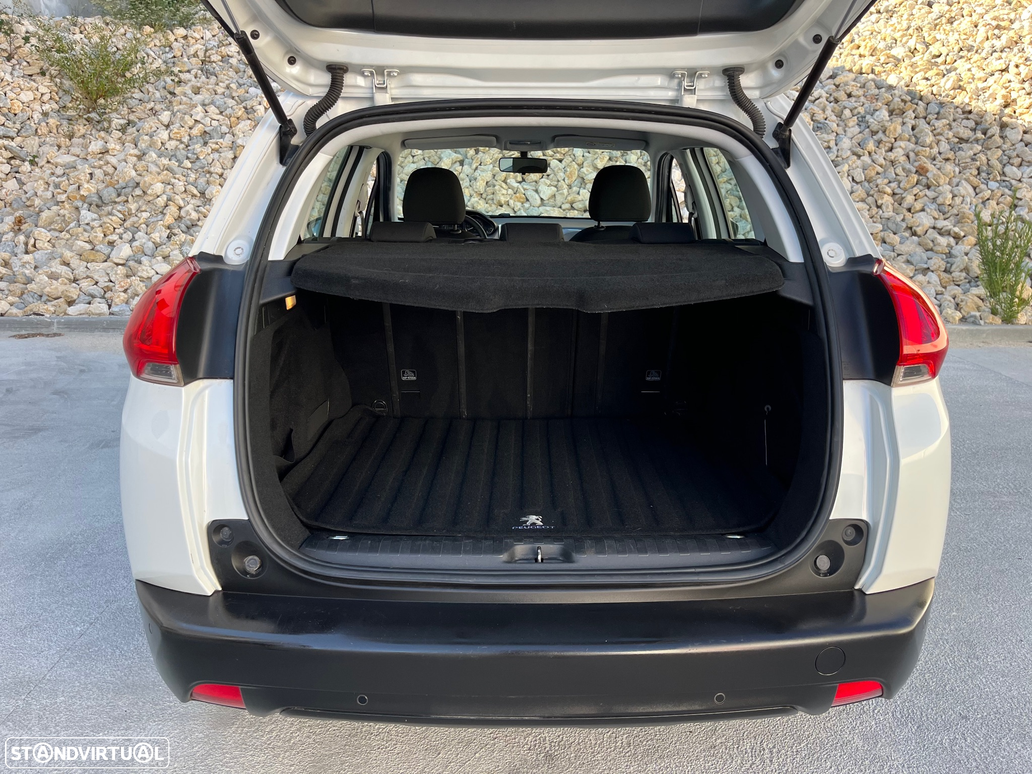 Peugeot 2008 1.2 PureTech Active - 34