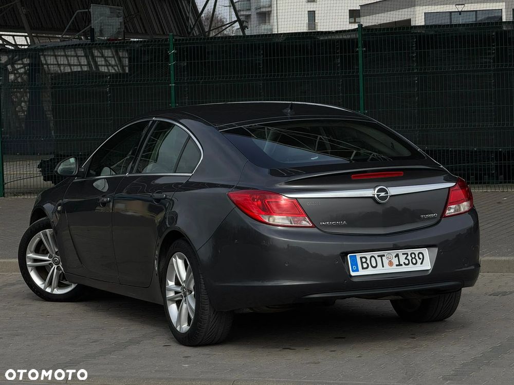 Opel Insignia 1.6 Turbo Sport - 11