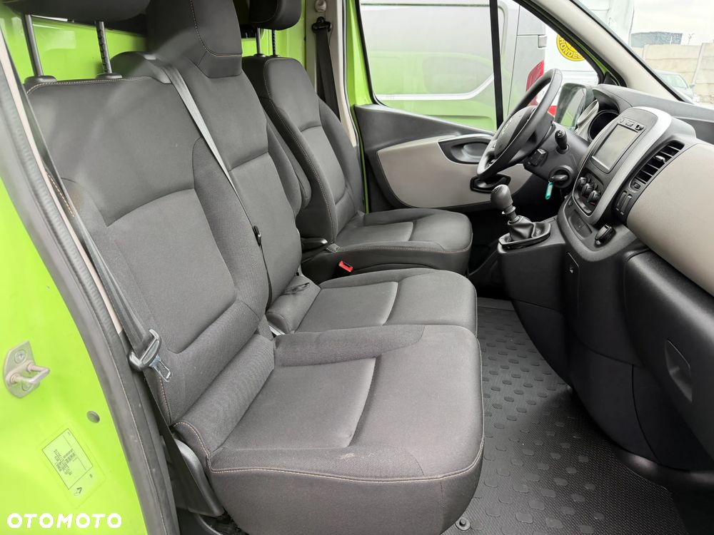 Renault Trafic - 10