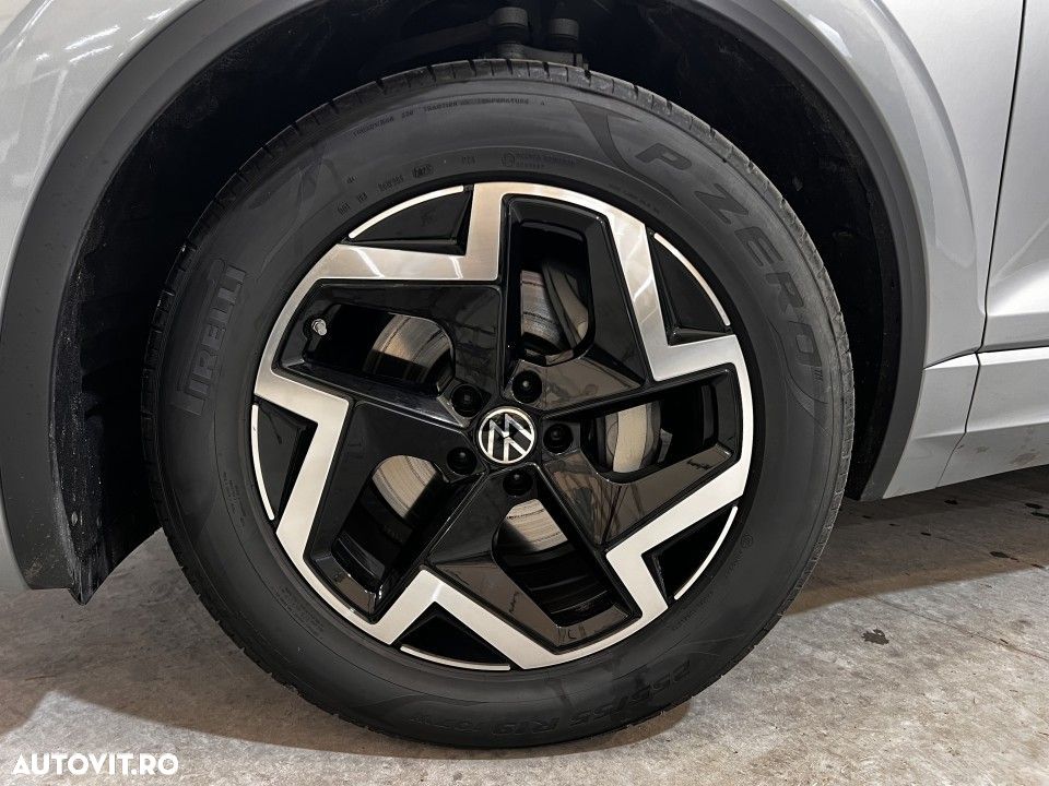 Volkswagen Touareg - 37