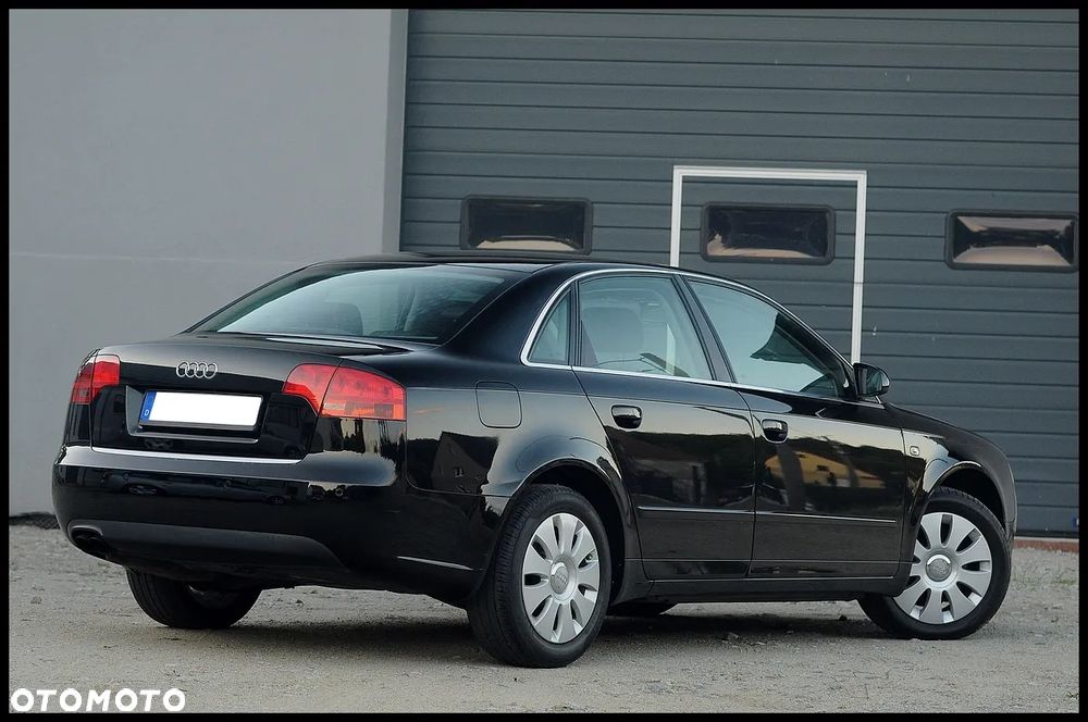 Audi A4 Limousine - 22