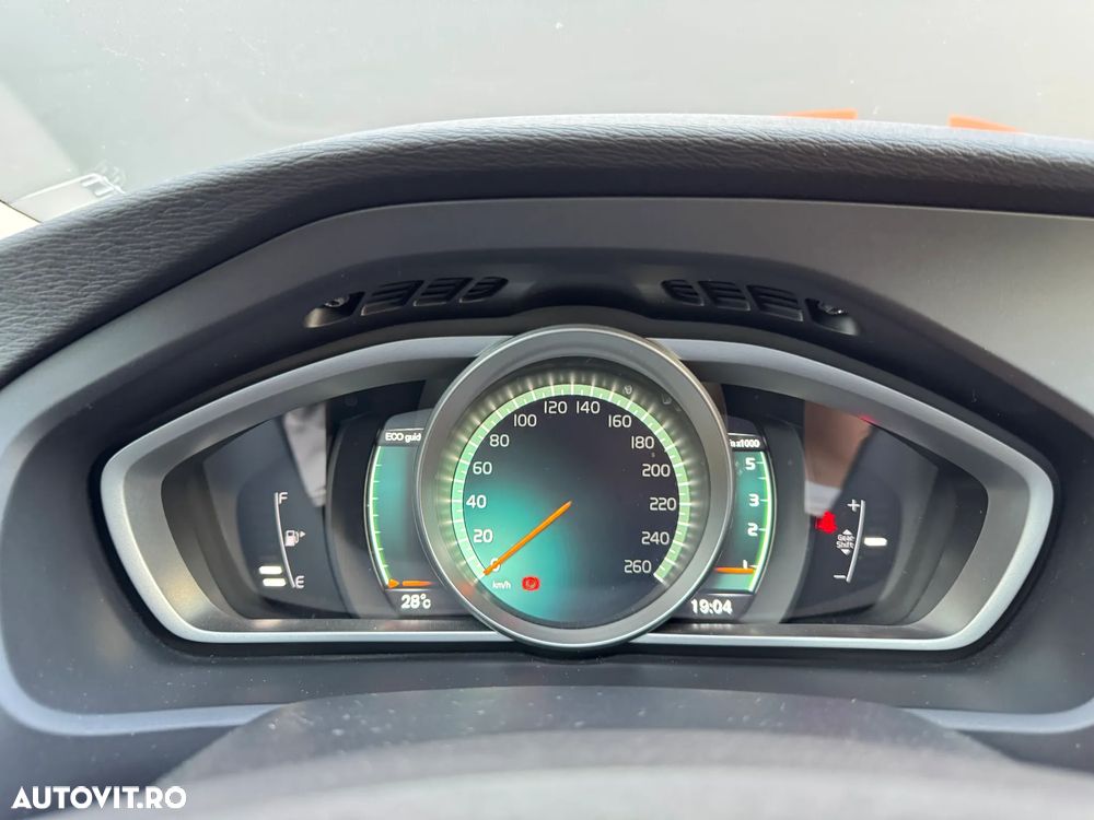 Volvo V40 D2 Momentum - 15