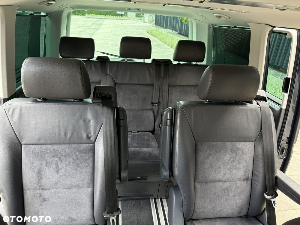 Volkswagen Multivan - 21