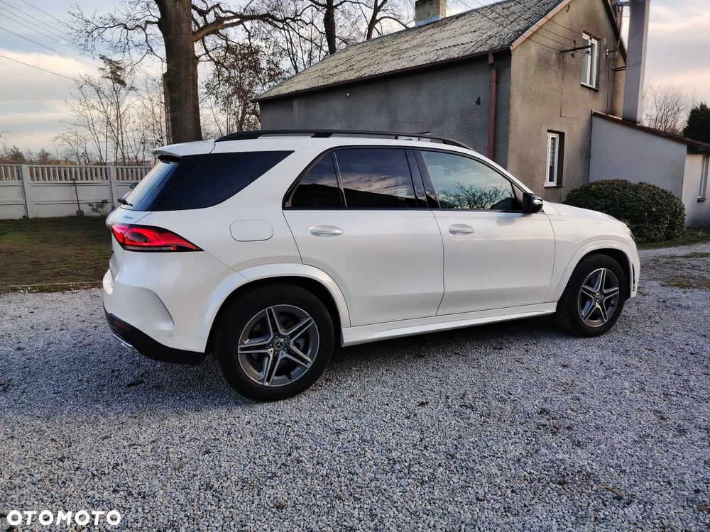 Mercedes-Benz GLE 300 d 4Matic 9G-TRONIC AMG Line - 3