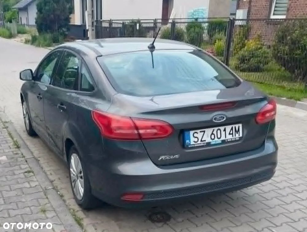 Ford Focus 1.6 Trend - 5