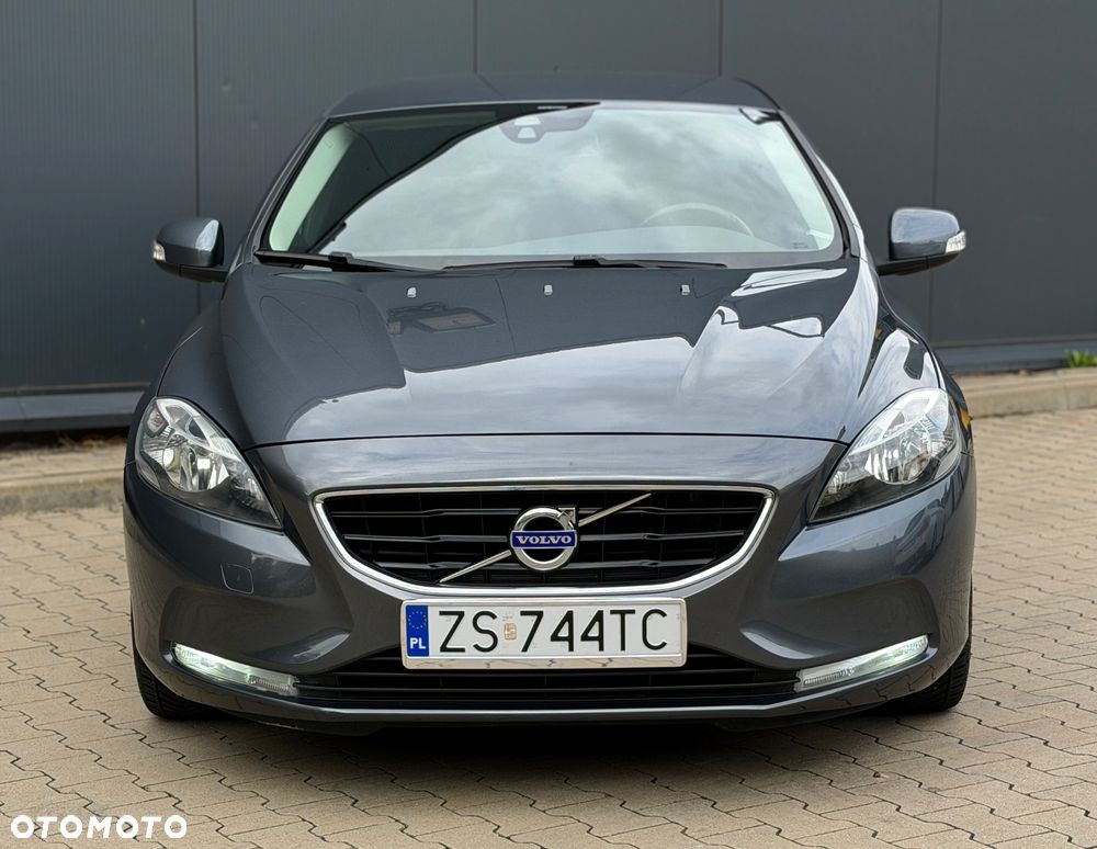 Volvo V40 T3 Momentum - 2