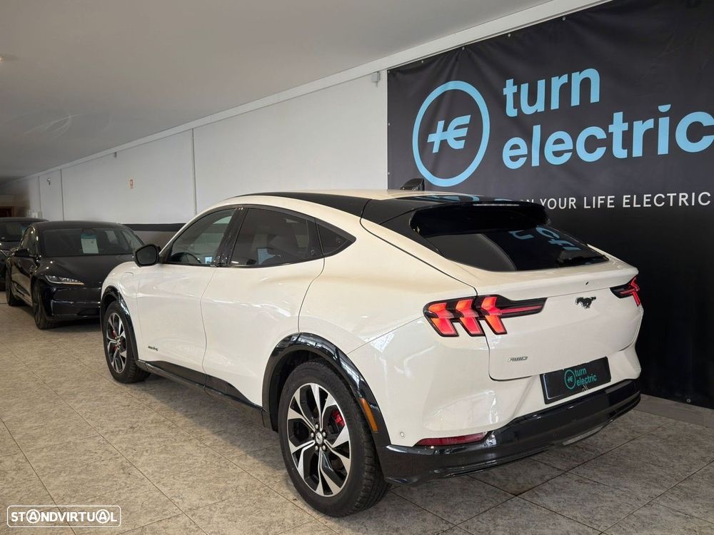 Ford Mustang Mach-E 75.7 kWh Premium AWD - 3