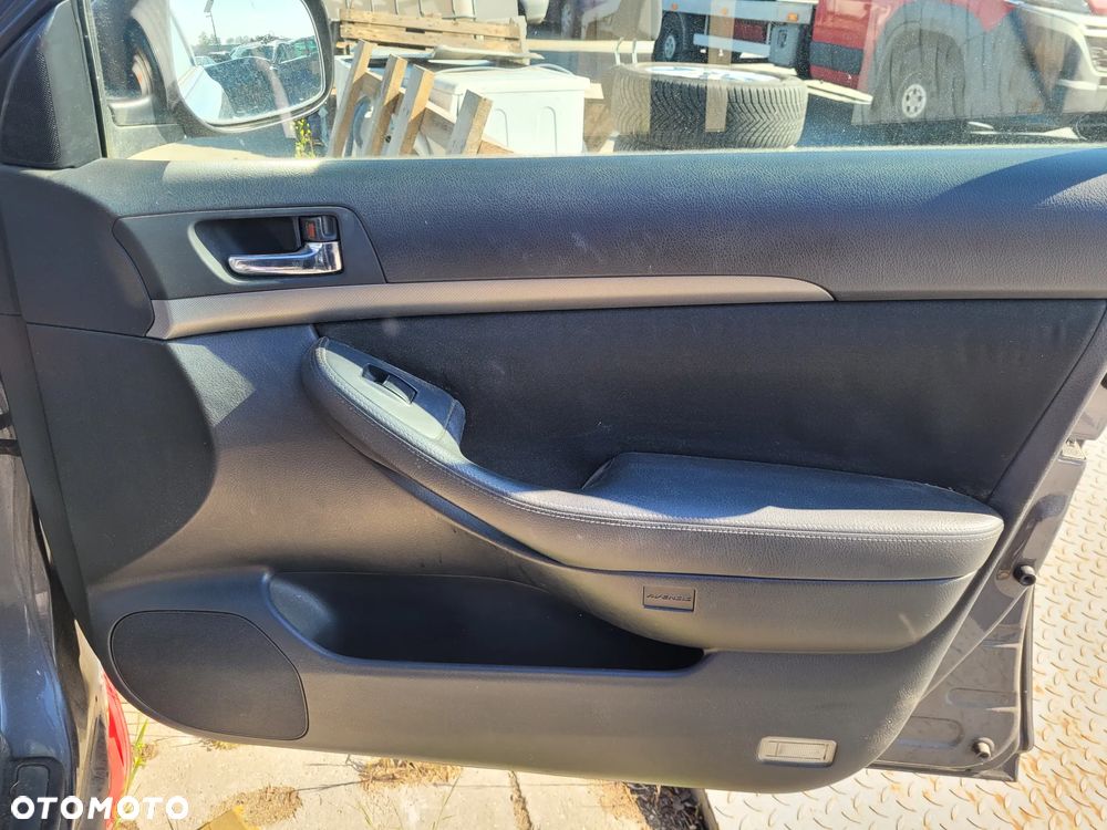 Boczek drzwi lewy prawy przód Toyota Avensis T25 Lift 2008r Europa kombi - 2