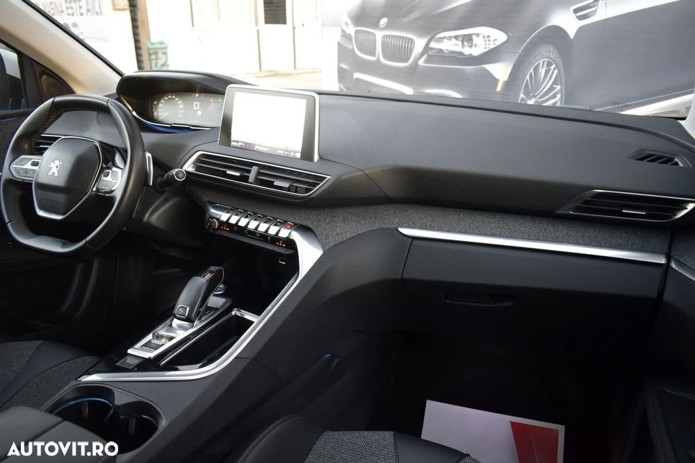 Peugeot 3008 BlueHDi 130 Stop & Start EAT8 Allure - 9