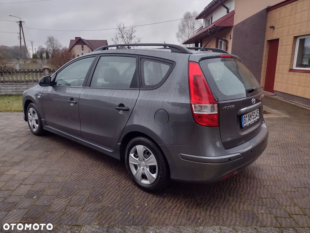 Hyundai i30 i30cw 1.4 blue Comfort - 2