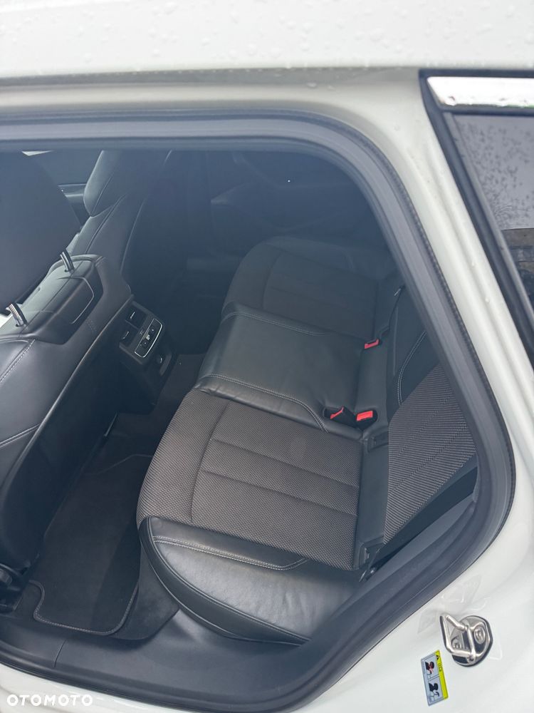 Audi A4 Avant 40 TDI quattro S tronic S line - 21