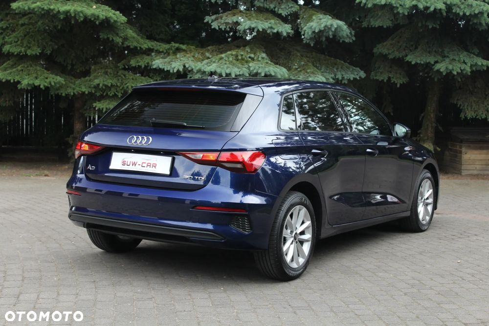 Audi A3 Sportback - 12