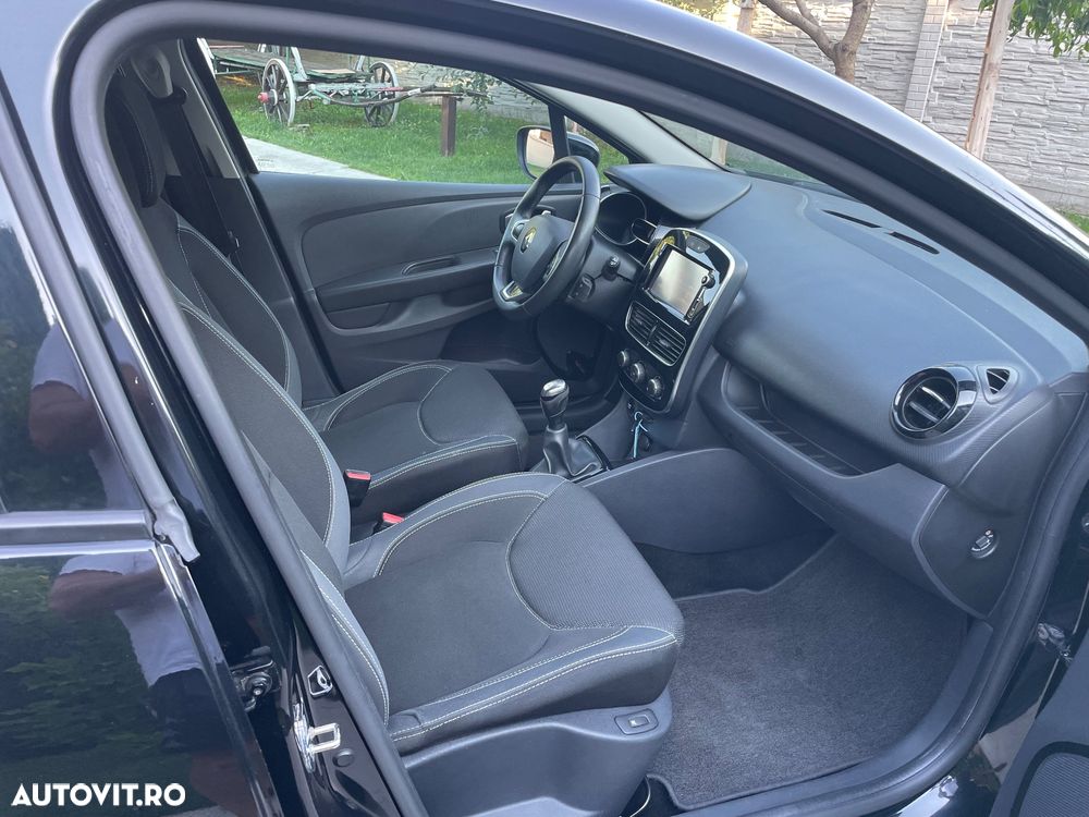 Renault Clio - 19
