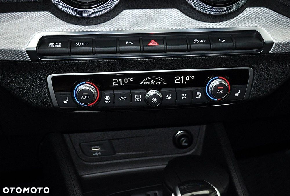 Audi Q2 - 24