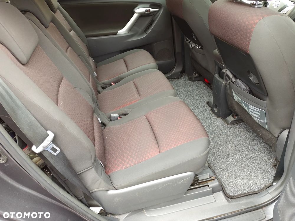 Toyota Verso - 9