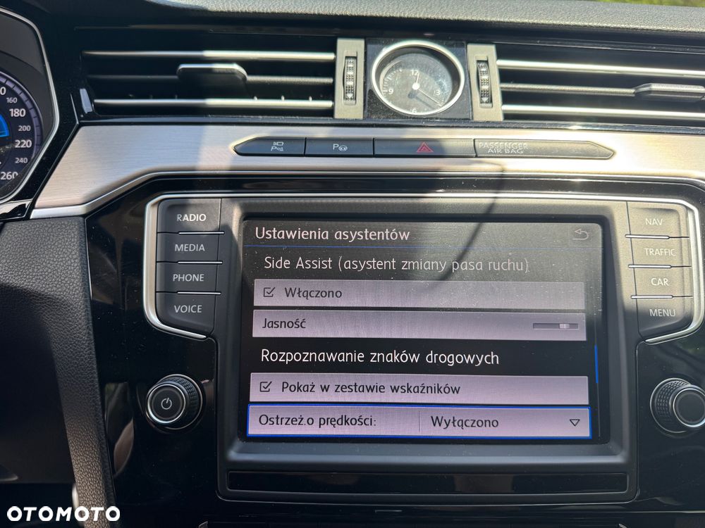 Volkswagen Passat 2.0 TDI Bi-Turbo BMT 4Mot Highline DSG - 20