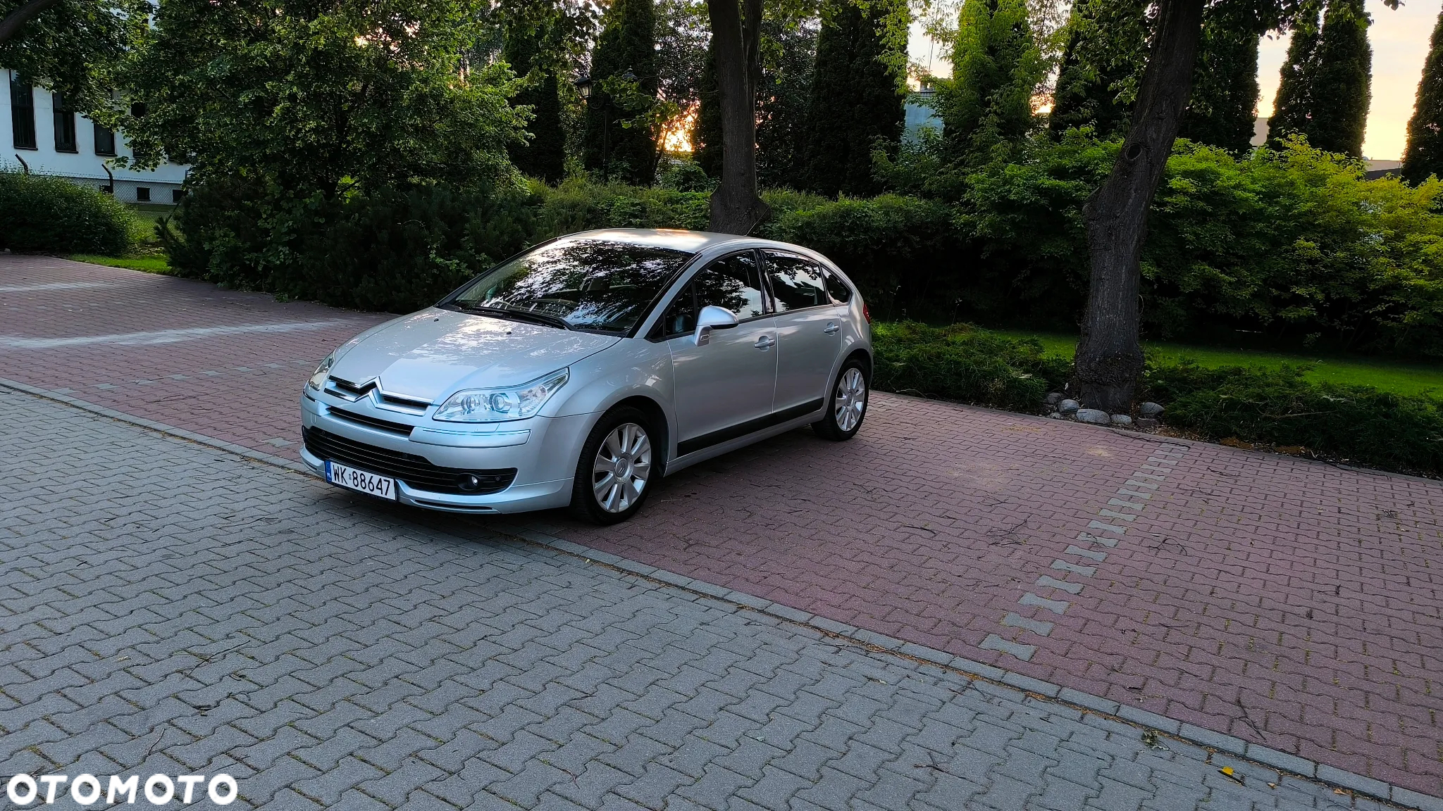 Citroën C4 2.0 16V Exclusive - 2