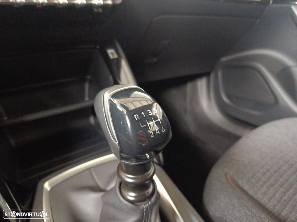 Peugeot 2008 1.2 PureTech Style - 19
