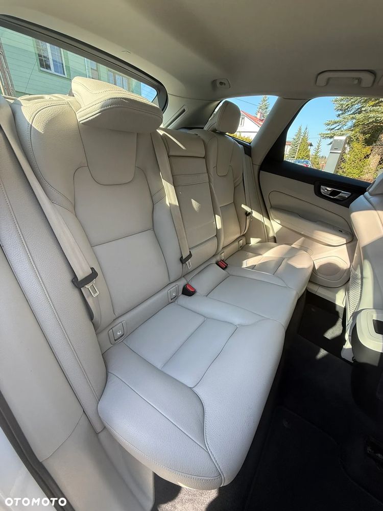 Volvo XC 60 D4 Inscription - 14