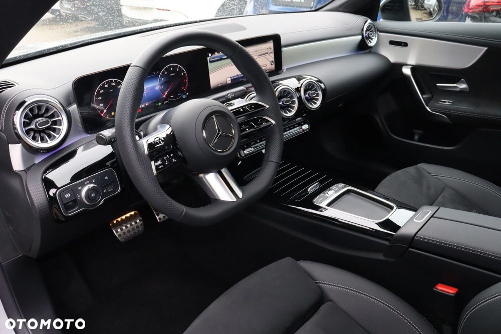 Mercedes-Benz CLA 200 AMG Line 7G-DCT - 8