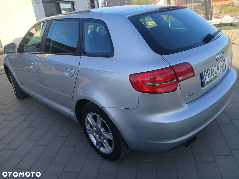 Audi A3 Sportback - 15