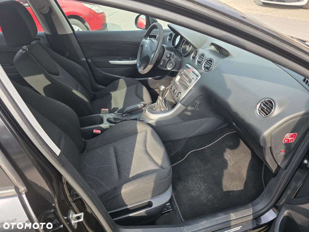 Peugeot 308 - 11
