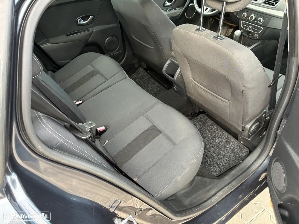 Renault Mégane Sport Tourer 1.5 dCi Dynamique - 16
