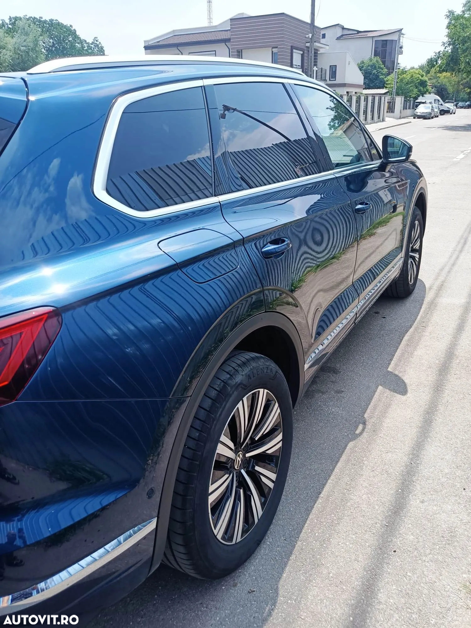 Volkswagen Touareg V6 TDI Elegance - 5