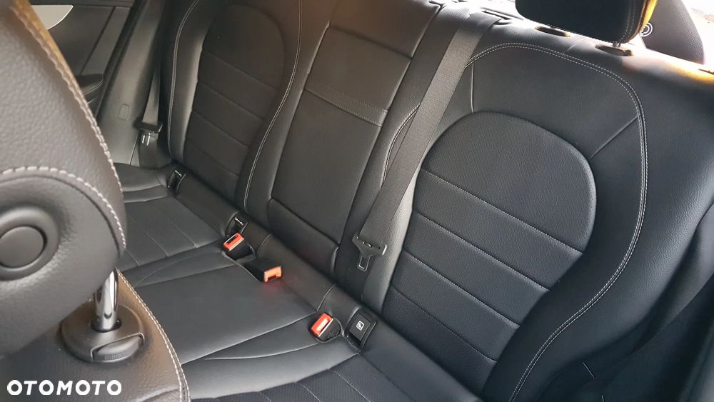 Mercedes-Benz GLC 200 d 4Matic 9G-TRONIC - 20