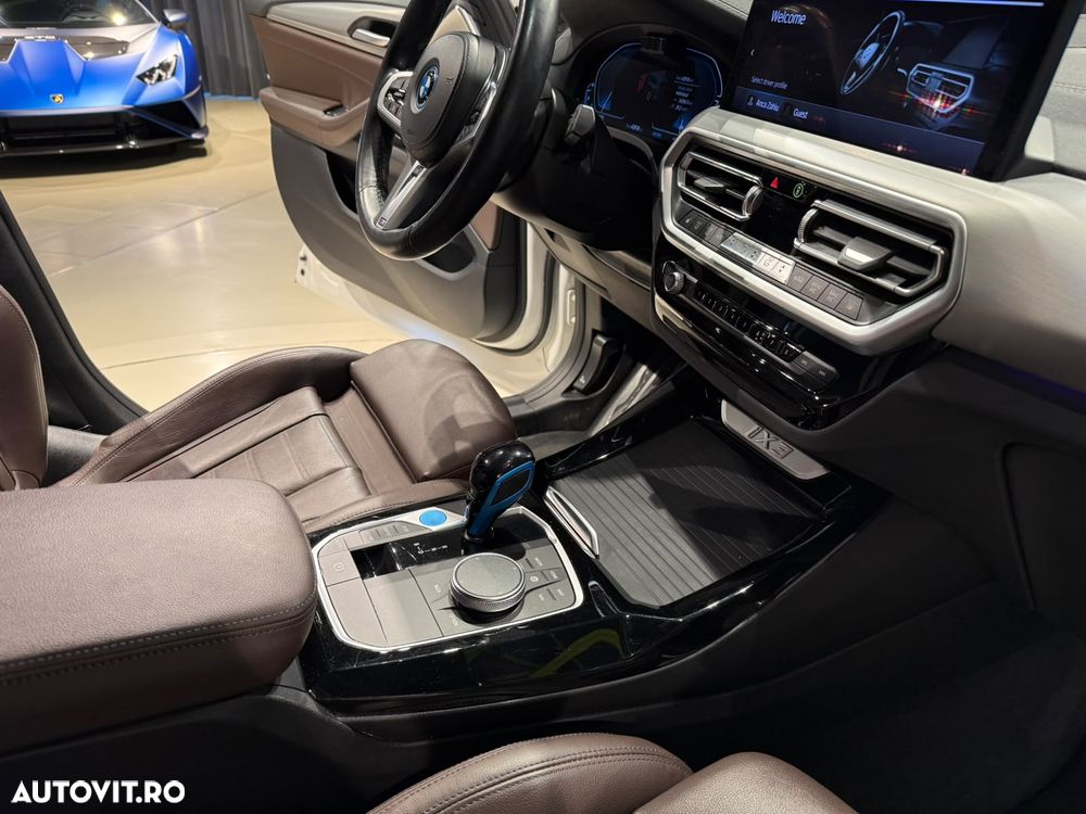 BMW iX3 Standard - 30