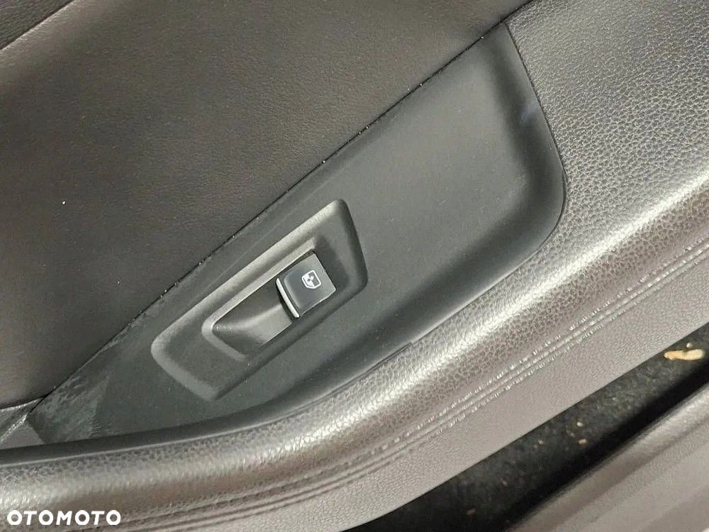 VW PASSAT B8 2019 Boczek drzwi przednich prawy skóra LED 3G1867012 europa - 5