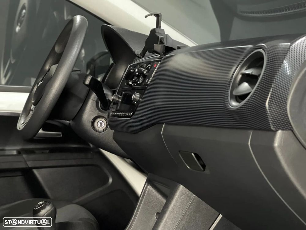 VW Up! - 8