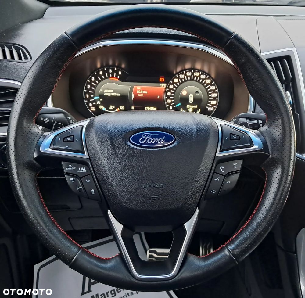 Ford Edge 2.0 TDCi Bi-Turbo 4x4 ST-LINE - 21