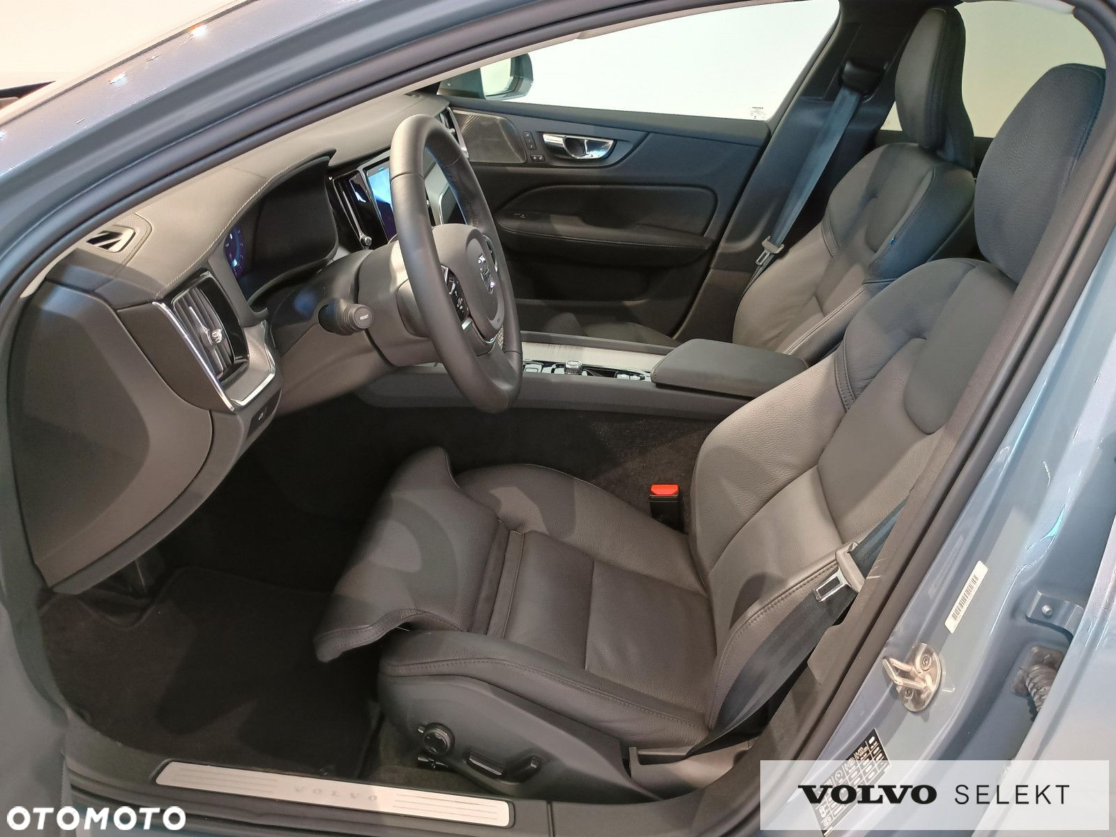 Volvo V60 Cross Country - 24