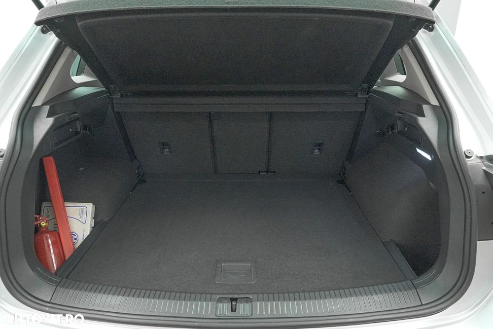 Volkswagen Tiguan 2.0 TDI 4Mot DSG Elegance - 28