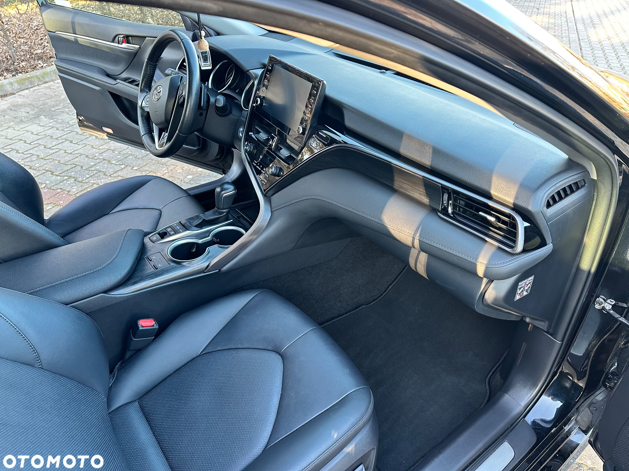 Toyota Camry 2.5 Hybrid Executive CVT - 9
